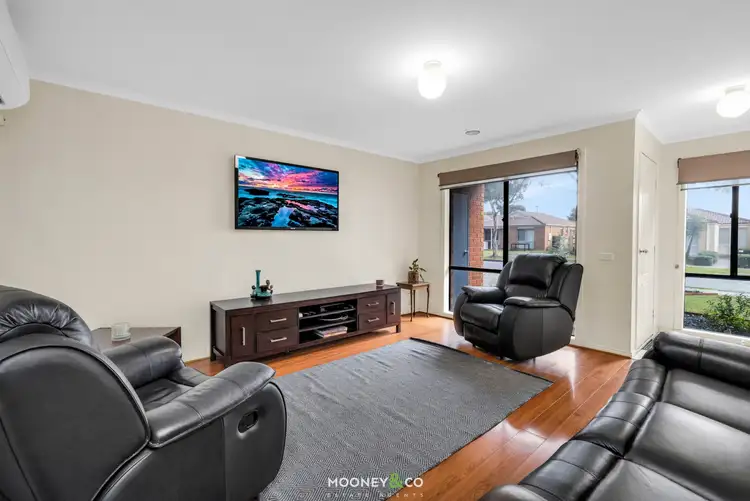 Fifth view of Homely house listing, 8 Stephellen Way, Cranbourne West VIC 3977
