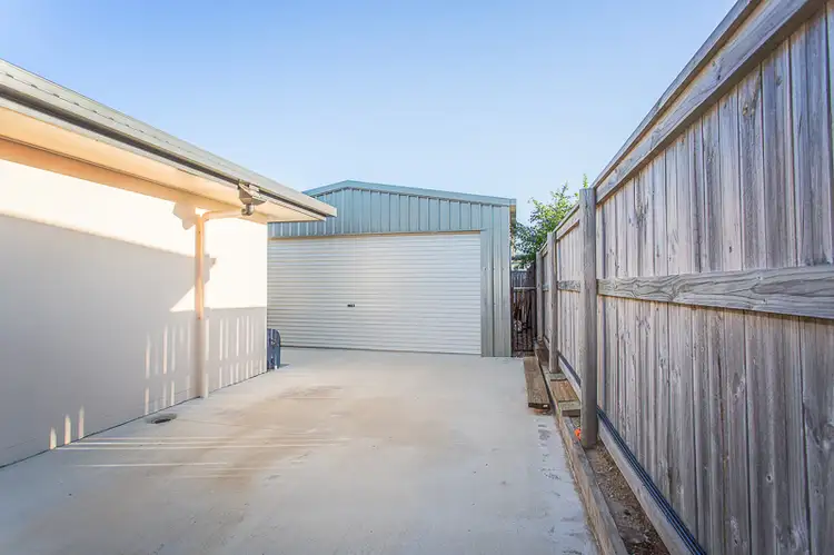 Fifth view of Homely house listing, 1 Roma Court, Beaconsfield QLD 4740