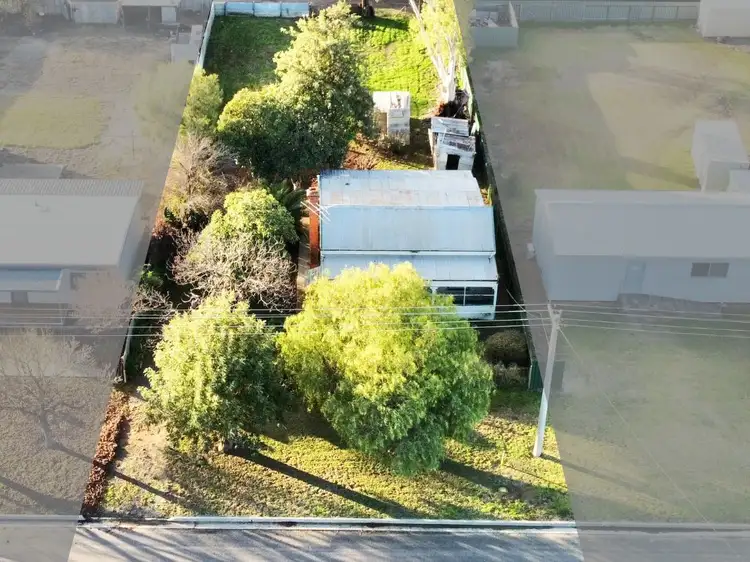 325 CHURCH STREET, Hay NSW 2711