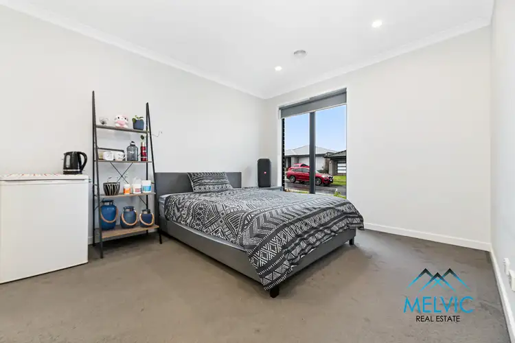 Second view of Homely house listing, 89 Yaralla Circuit, Clyde VIC 3978