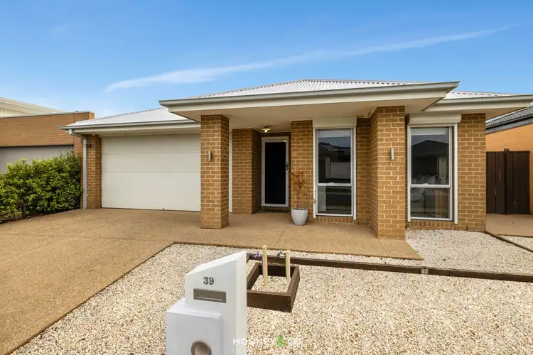 39 Goodenia Loop, Cranbourne West VIC 3977