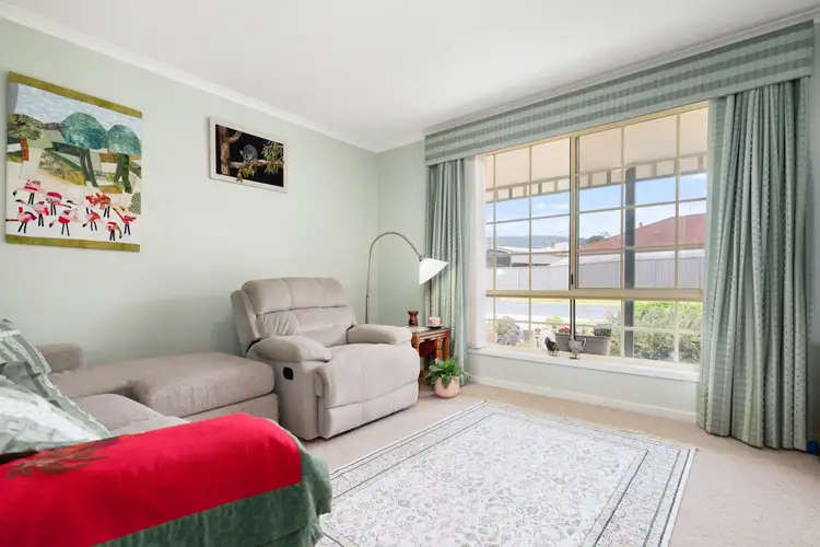 Third view of Homely house listing, 4 PRUJOY PLACE, West Albury NSW 2640