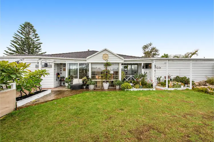 9 Moreton Crescent, Warnbro WA 6169
