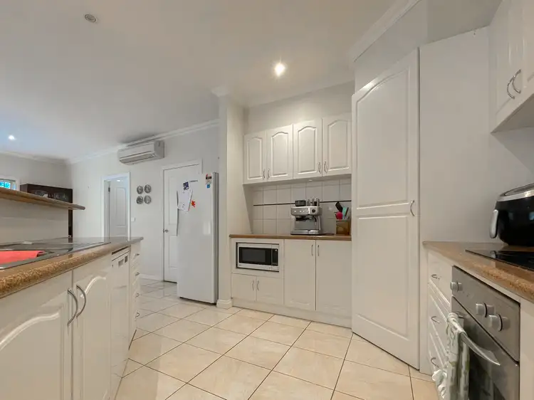 Sixth view of Homely unit listing, 1/237 Westblade Avenue, Kerang VIC 3579