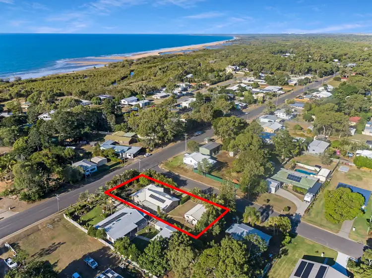 20 Moore Park Road, Moore Park Beach QLD 4670
