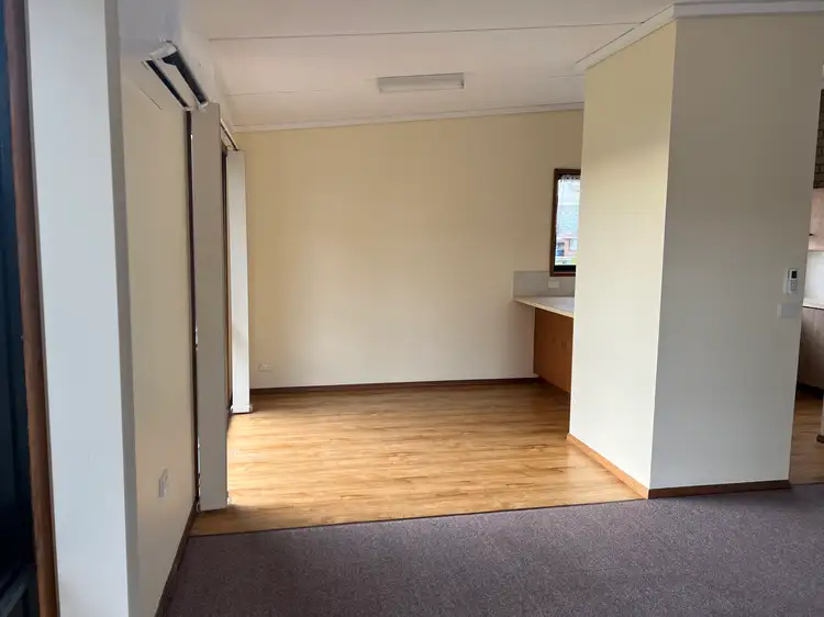 Fifth view of Homely unit listing, unit 4/17 Tower Square, Warrnambool VIC 3280