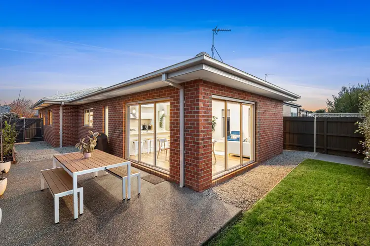 21 Flanagan Close, Armstrong Creek VIC 3217