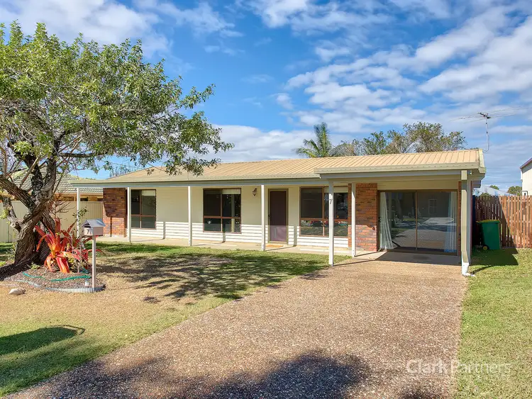 7 Bottlebrush Court, Kallangur QLD 4503