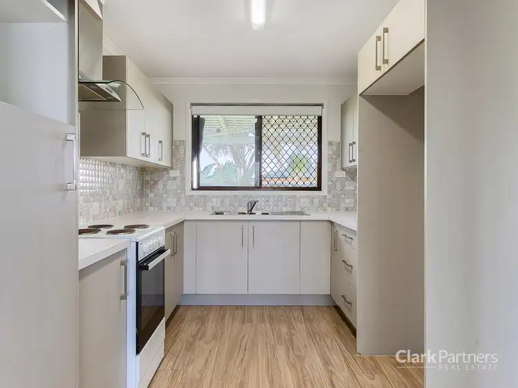 Sixth view of Homely house listing, 7 Bottlebrush Court, Kallangur QLD 4503