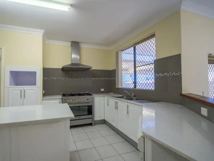 Fourth view of Homely house listing, 8 DAWSON CLOSE, Noranda WA 6062