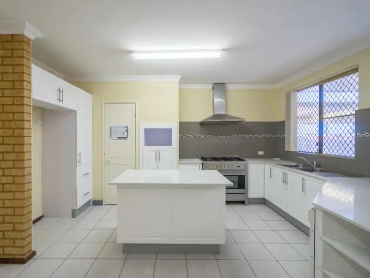 Fifth view of Homely house listing, 8 DAWSON CLOSE, Noranda WA 6062
