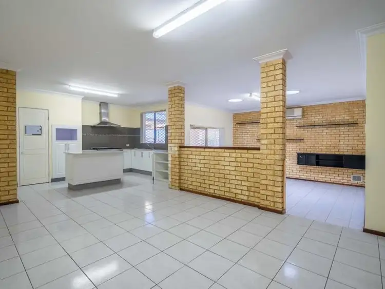 Sixth view of Homely house listing, 8 DAWSON CLOSE, Noranda WA 6062
