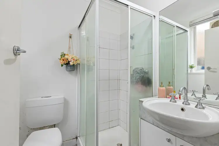 Sixth view of Homely unit listing, 2/95 Summerhill Road, Footscray VIC 3011