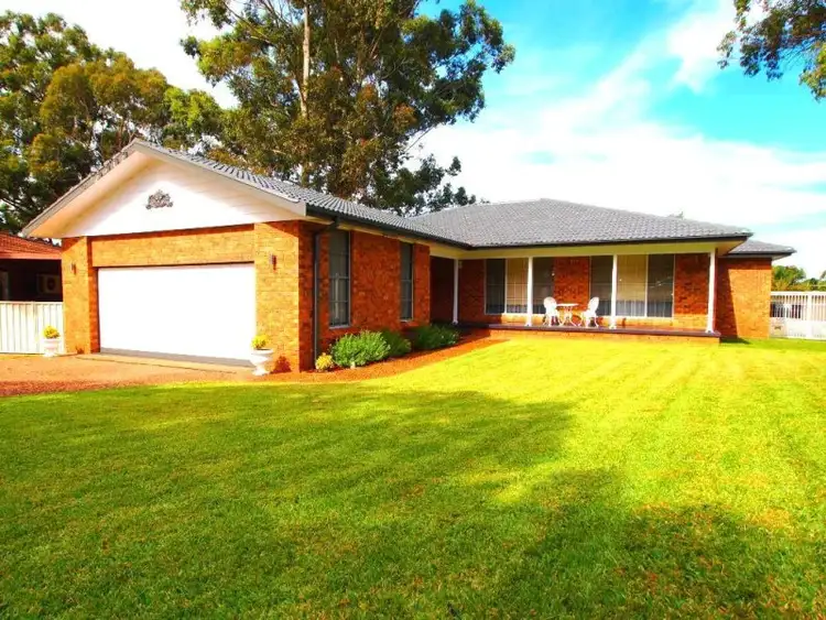 Main view of Homely house listing, 4 Moorehead Ave, Silverdale NSW 2752