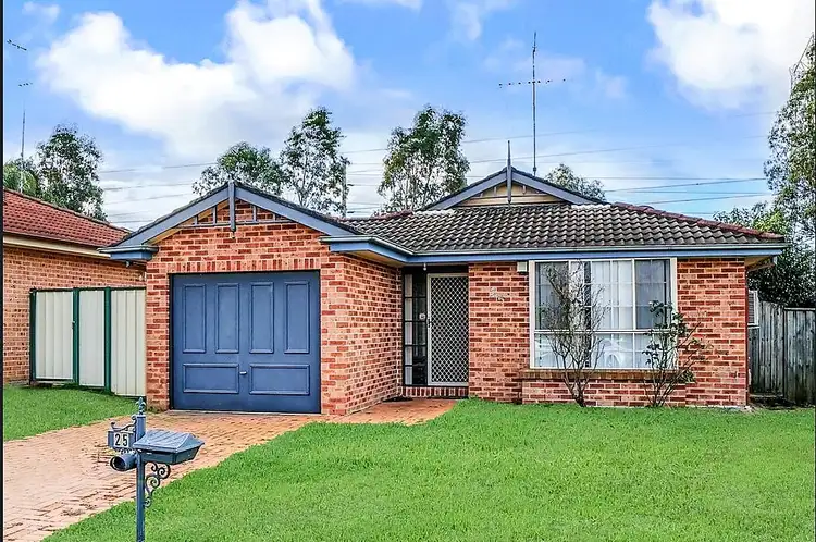 25 Pardalote Place, Glenmore Park NSW 2745
