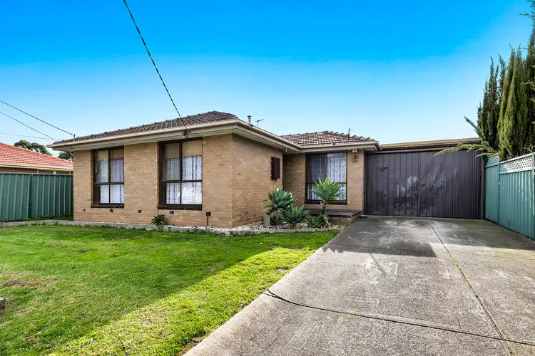 30 Lindsey  Rd, St Albans VIC 3021