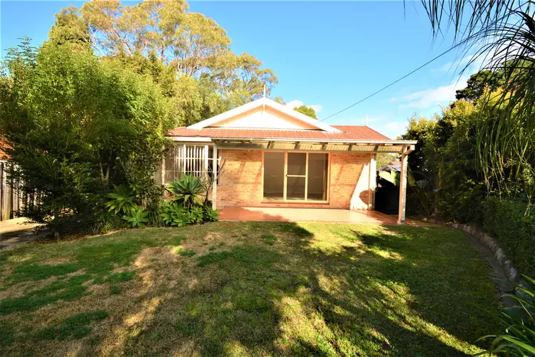 3 Alicia Road