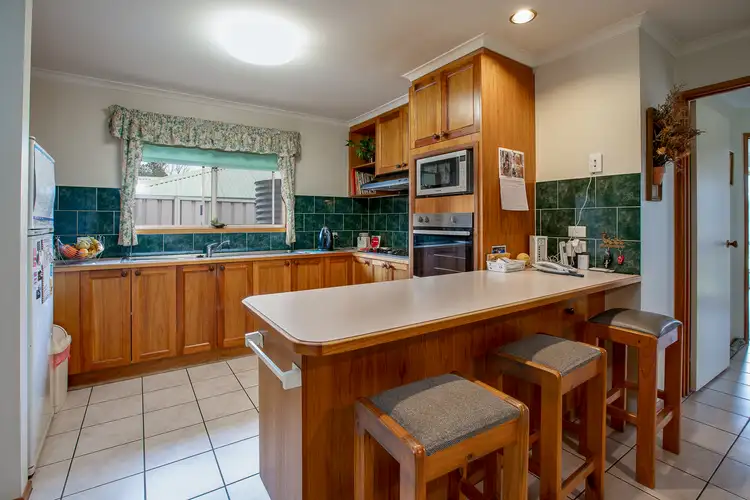 Fourth view of Homely house listing, 5 PINKERTON COURT, Wodonga VIC 3690