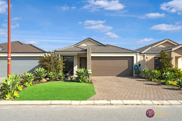 15 Blue Road, Canning Vale WA 6155