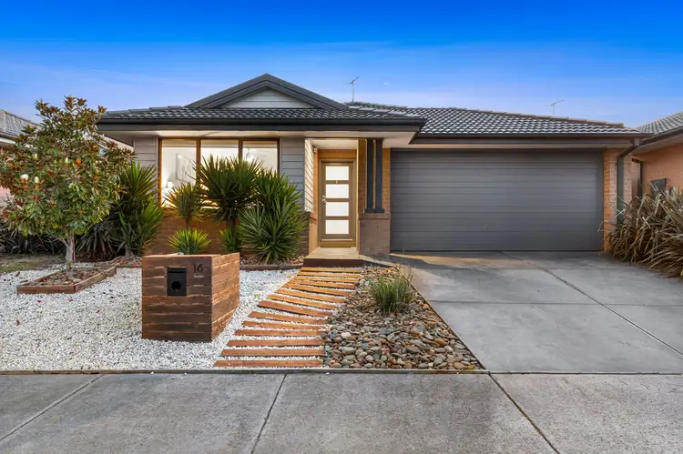 16 Milla Avenue, Armstrong Creek VIC 3217