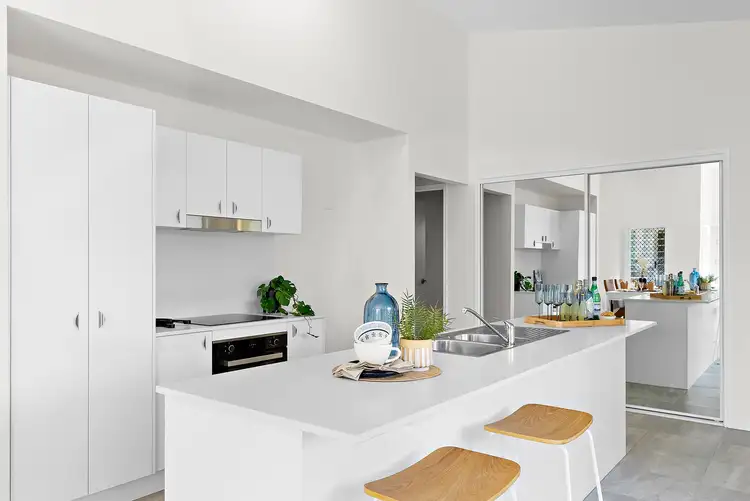 Second view of Homely house listing, 6 Bimbadean Circuit, Southside QLD 4570