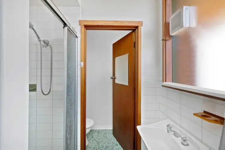 Fifth view of Homely unit listing, 2/126 Merri Street, Warrnambool VIC 3280