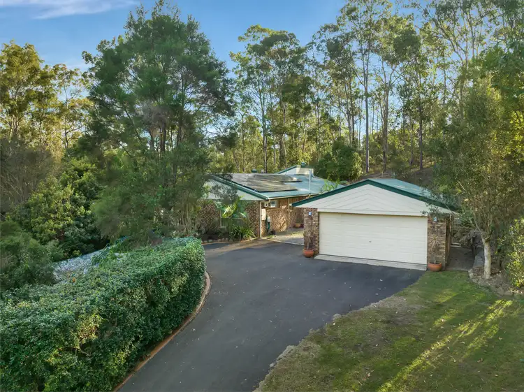 17 PEPPERMINT DRIVE