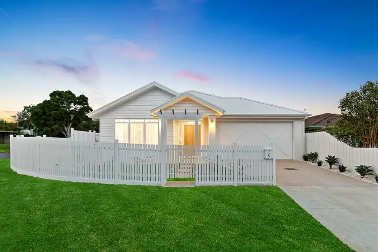 6 Donald Crescent, Dromana VIC 3936