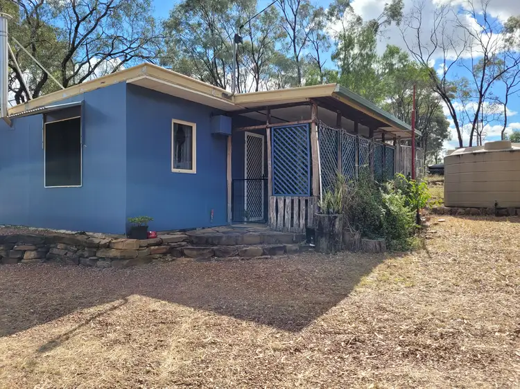 3 VILLAGE ROAD, Willows QLD 4702