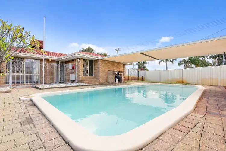 Sixth view of Homely house listing, 2 MURRAY COURT, Beechboro WA 6063