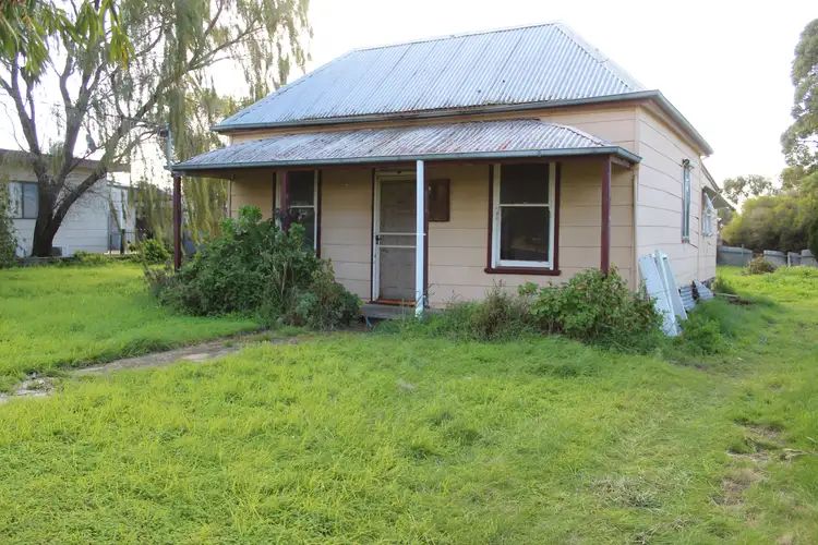 10 Rockley Street, Nhill VIC 3418