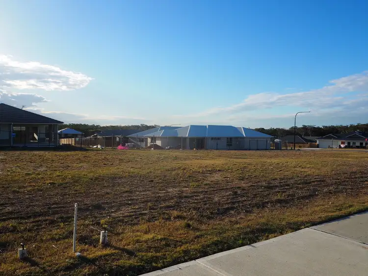 16 BARBIN DRIVE, Crangan Bay NSW 2259