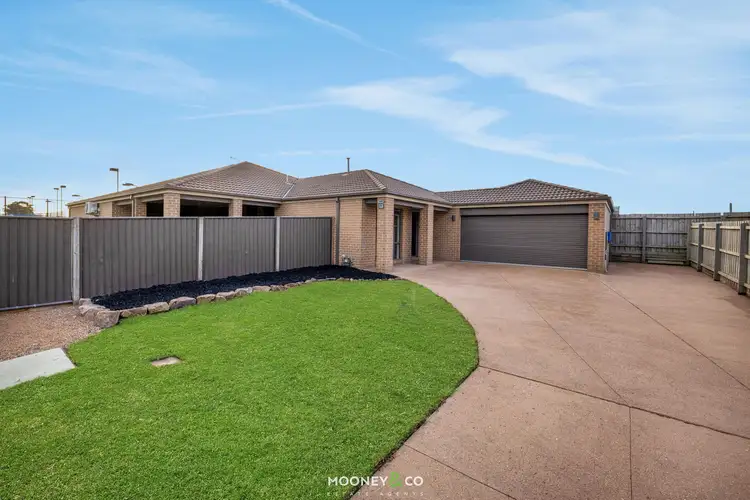 9 Scordia Place, Pakenham VIC 3810