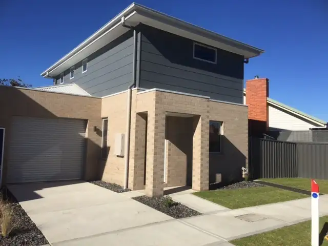 4 Gilbert Street