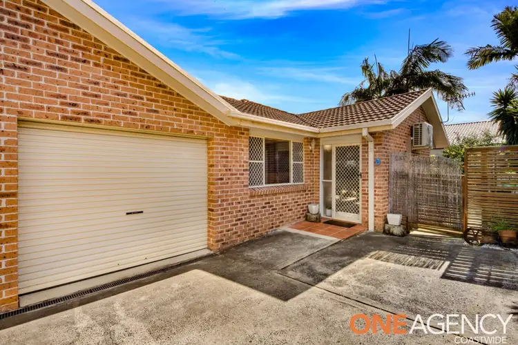 2/15 Maas Parade, Forresters Beach NSW 2260