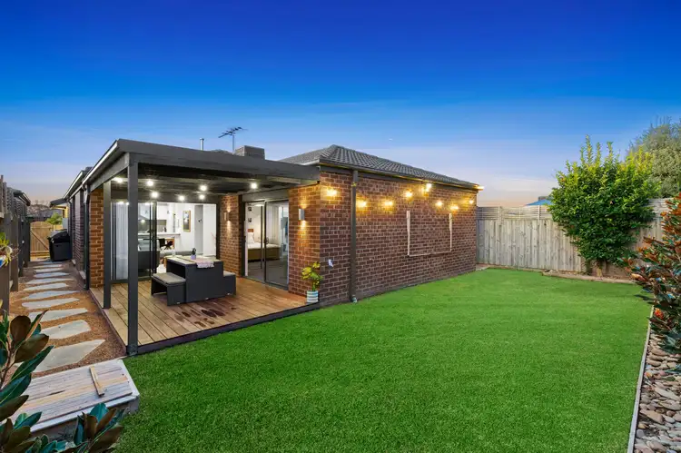 31 Decourcy Way, Armstrong Creek VIC 3217