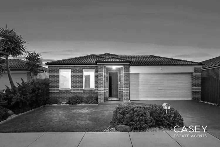6 Hector Drive, Cranbourne VIC 3977