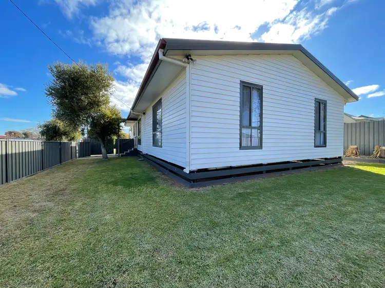 162 Stradbroke Avenue, Swan Hill VIC 3585