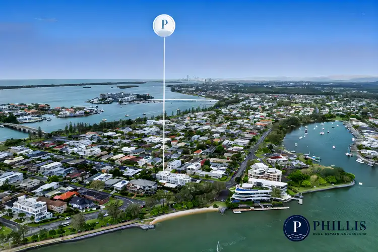 Villa 4 3 Esplanade West, Paradise Point QLD 4216