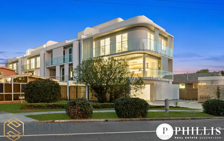 Villa 2 3 Esplanade West, Paradise Point QLD 4216