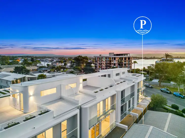 Villa 3 3 Esplanade West, Paradise Point QLD 4216
