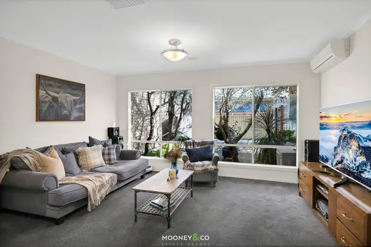Sixth view of Homely house listing, 8 Prestwick Green, Cranbourne VIC 3977