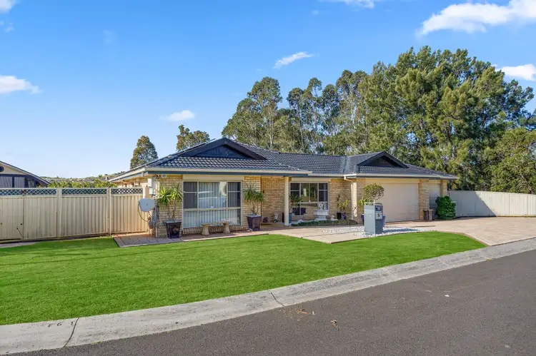 5 Farmer Place, Albion Park NSW 2527