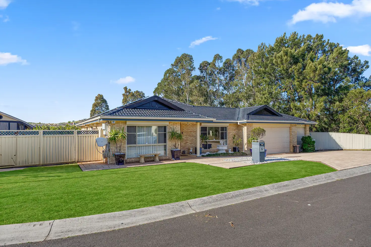 Main view of Homely house listing, 5 Farmer Place, Albion Park NSW 2527