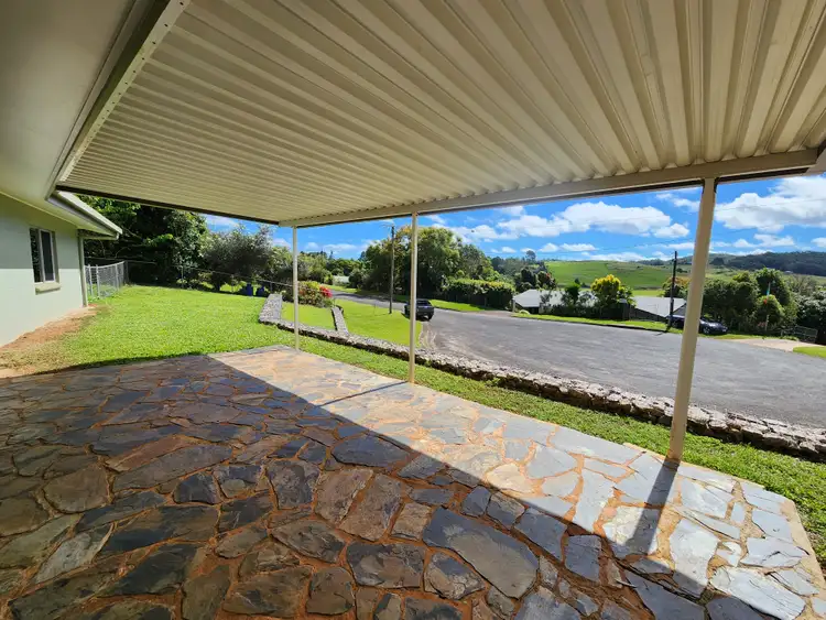 10 Wattle Close, Yungaburra QLD 4884