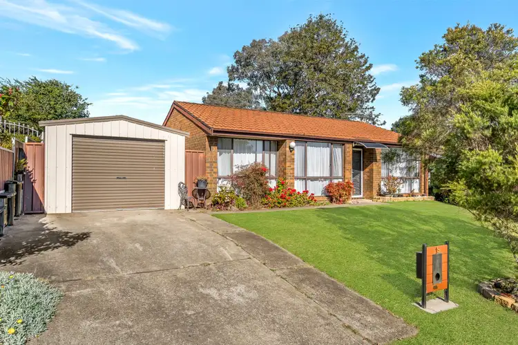 19 Fitzgibbon Lane, Rosemeadow NSW 2560