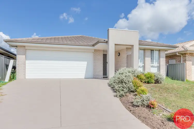 Third view of Homely house listing, 8 Sellers Avenue, Rutherford NSW 2320