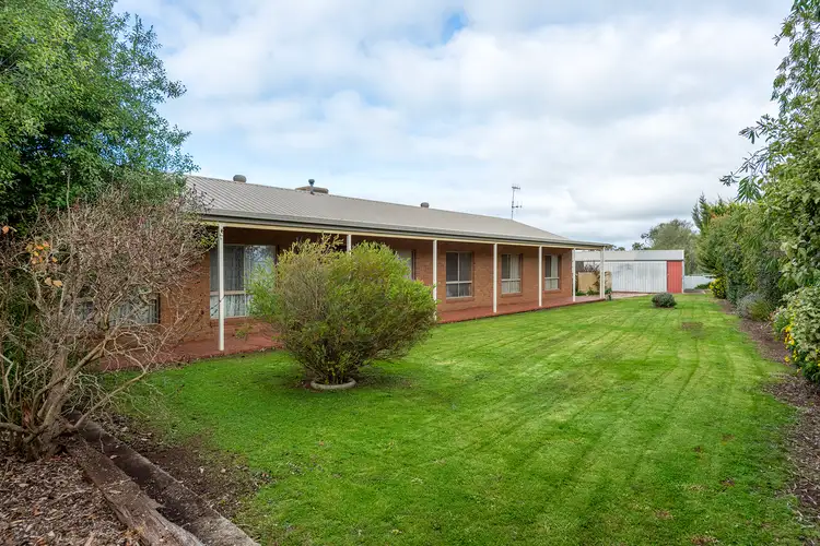 Second view of Homely house listing, 5 Fritsch Court, Nhill VIC 3418