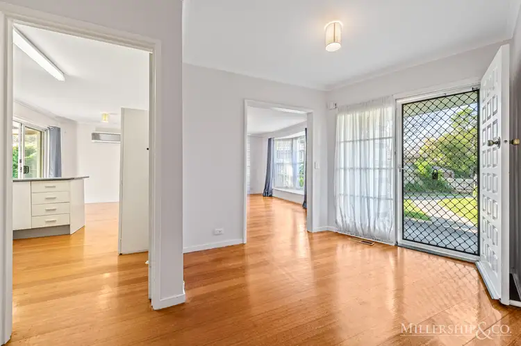 Fourth view of Homely house listing, 5 Langley Place, South Morang VIC 3752