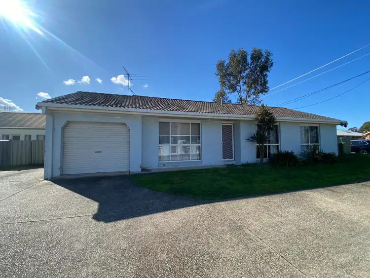 Main view of Homely townhouse listing, 2/573 Webb Street, Lavington NSW 2641